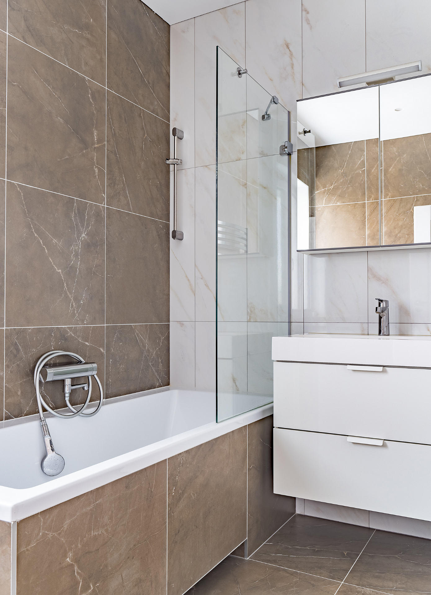 ATR36 vonios kambarys su dušu